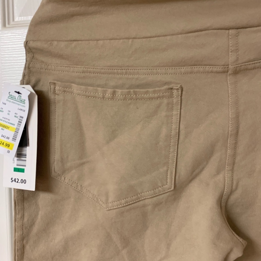 Khaki stretch capris